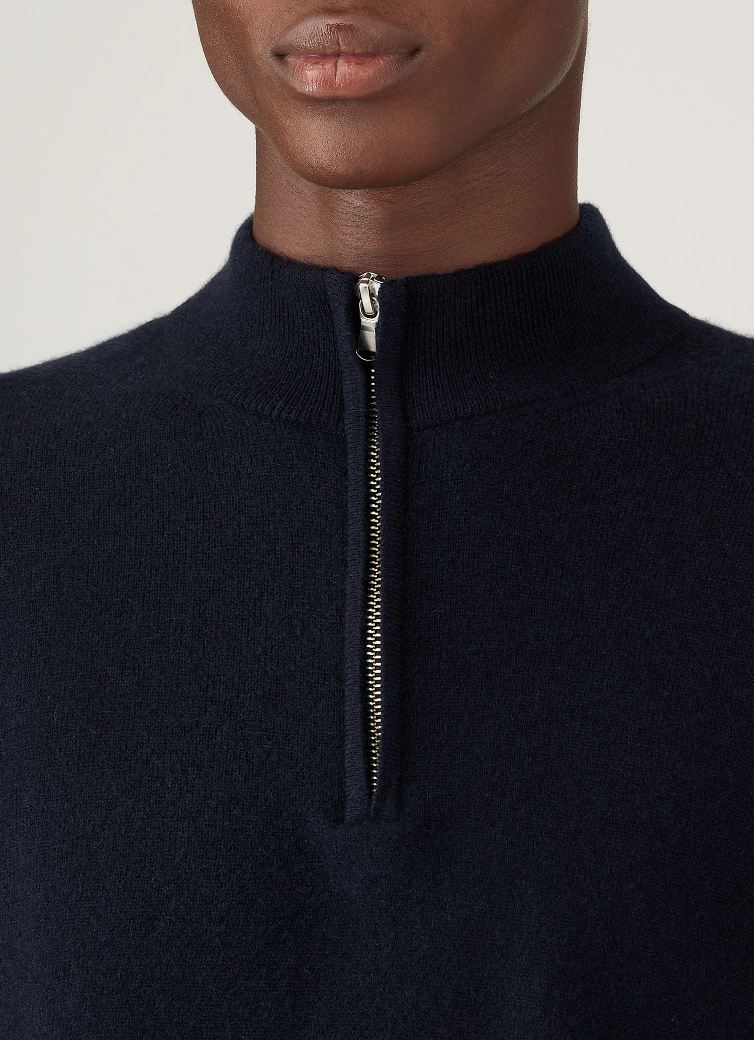 Men's Cashmere Half Zip Jumper in Navy - Image 6