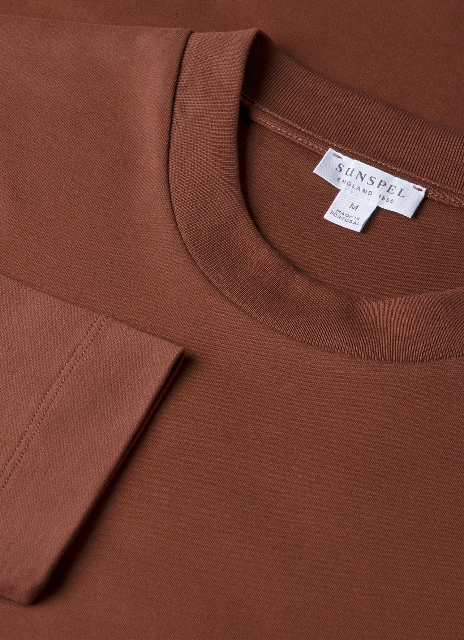 Men's Long Sleeve Heavyweight T-shirt in Conker Brown - Image 4