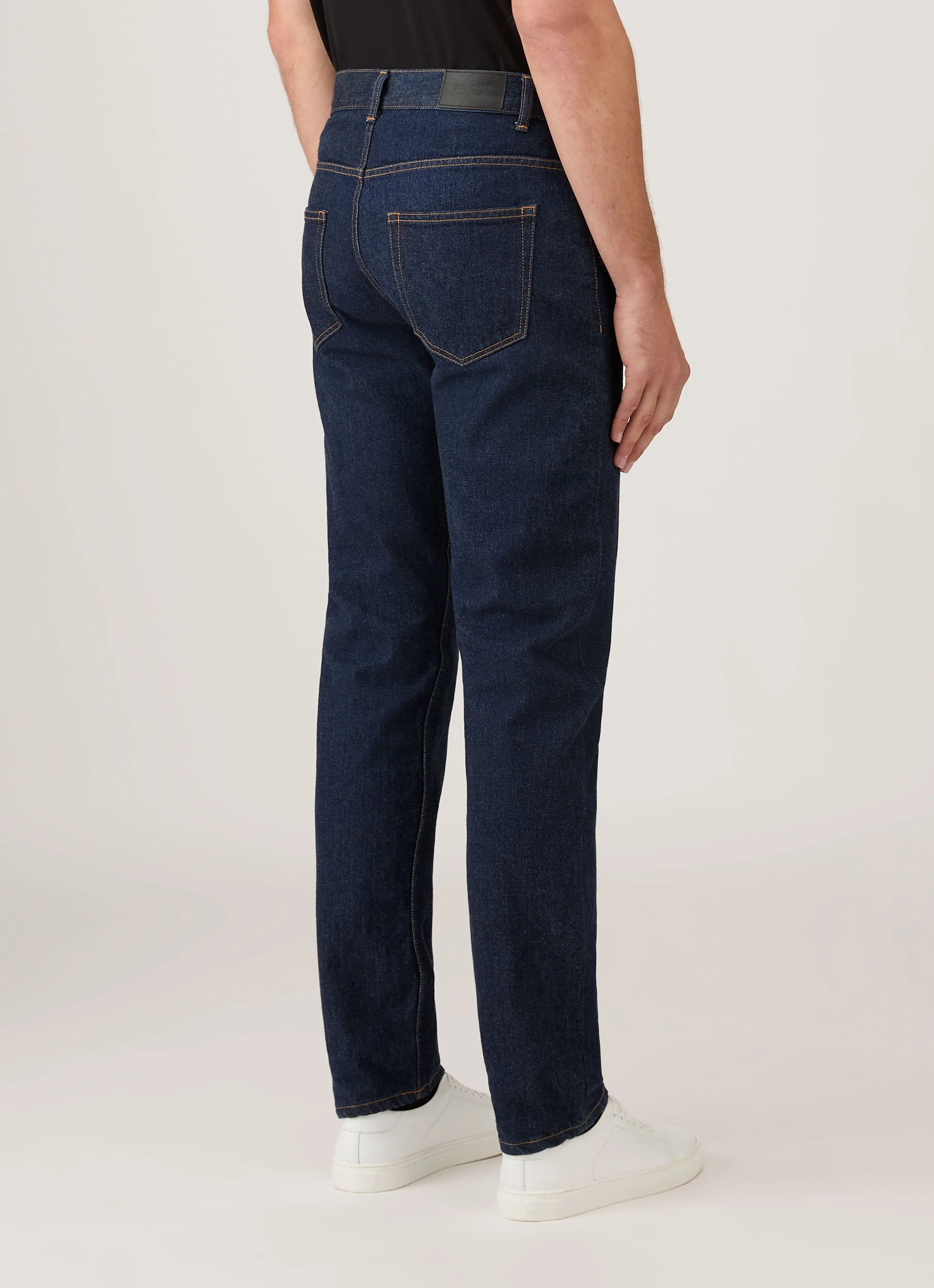Men's Regular Fit Jeans in Rinse Wash Denim - Image 5