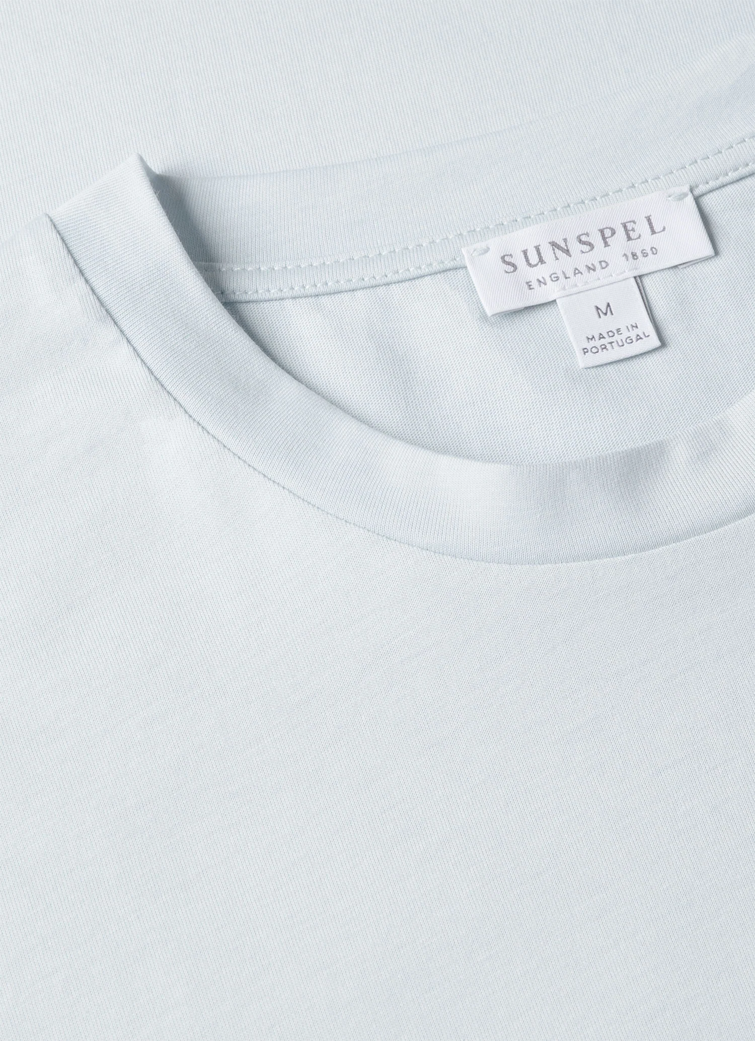 Men's Riviera Midweight T-shirt in Frost Blue - Image 4