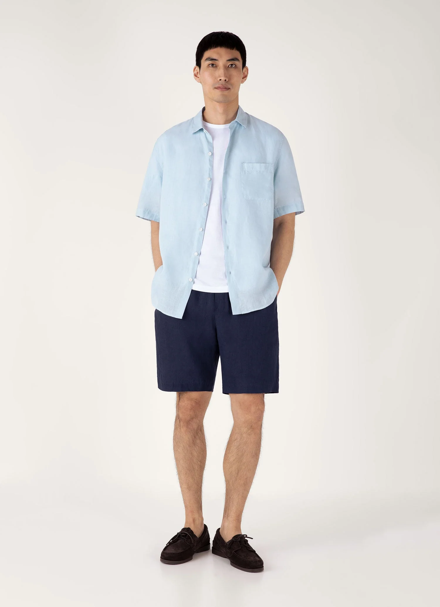 Men's Short Sleeve Linen Shirt in Light Blue - Image 3